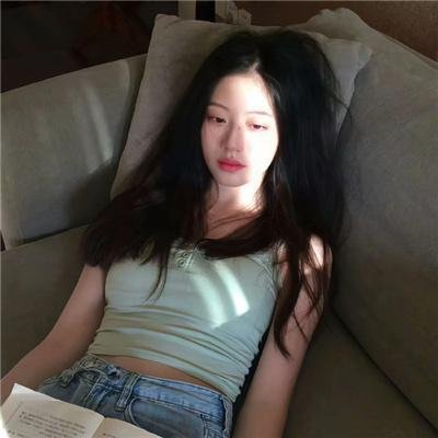 龙纹身的女鬼入镜